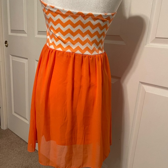 Women’s dress - Picture 3 of 6